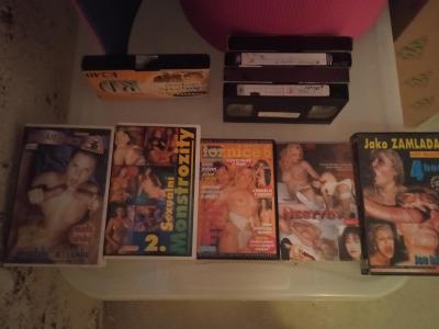 VHS kazety pro dospělé 