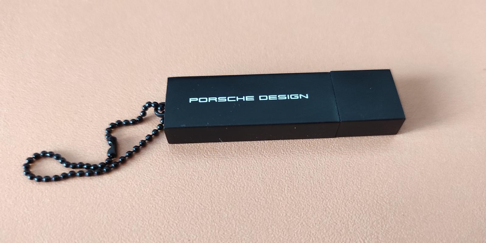 Originál Flash Porsche Design 8GB - Elektro