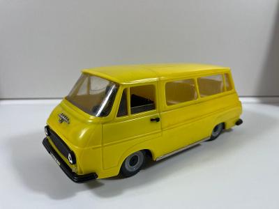 Stará hračka ŠKODA 1203 KDN KADEN - mikrobus - auto - autíčko - žlutá