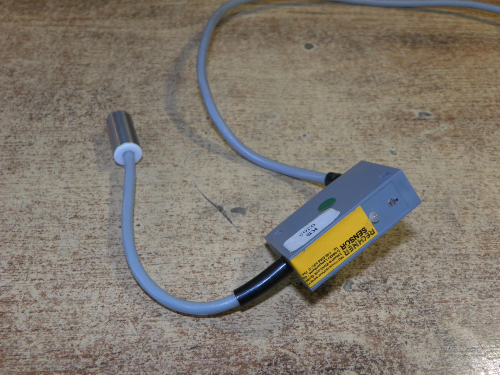 Kapacitný sensor s vyhodnocovacou jednotkou RECHNER - Priemysel