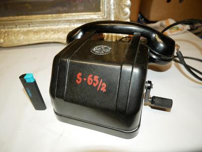 Starý bakelitový telefon na kliku,H1