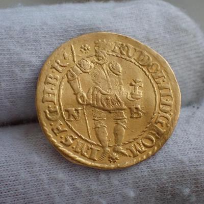 Dukát Rudolf II. 1598 NB, Nagybánya, Husz 1007
