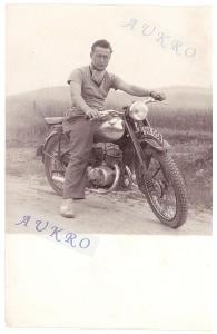 Stará fotografie - motocykl - veterán ČZ 125 /rok 1947, ČZ Strakonice/