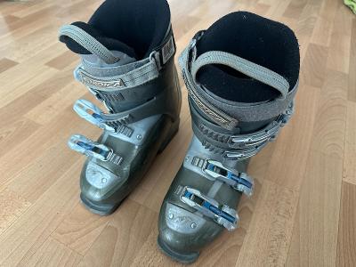 Chlapecké lyřařské boty NORDICA vel 24,5