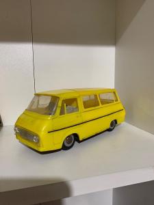 Škoda 1203 KDN Žlutá minibus