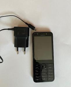 Mobilní tlačítkový  telefon Nokia 230