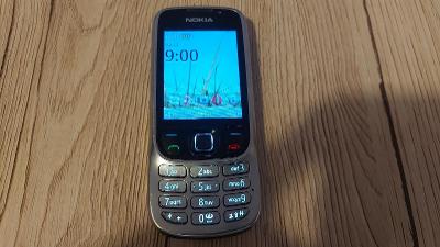 Nokia 6303, funkční a na všechny operátory.