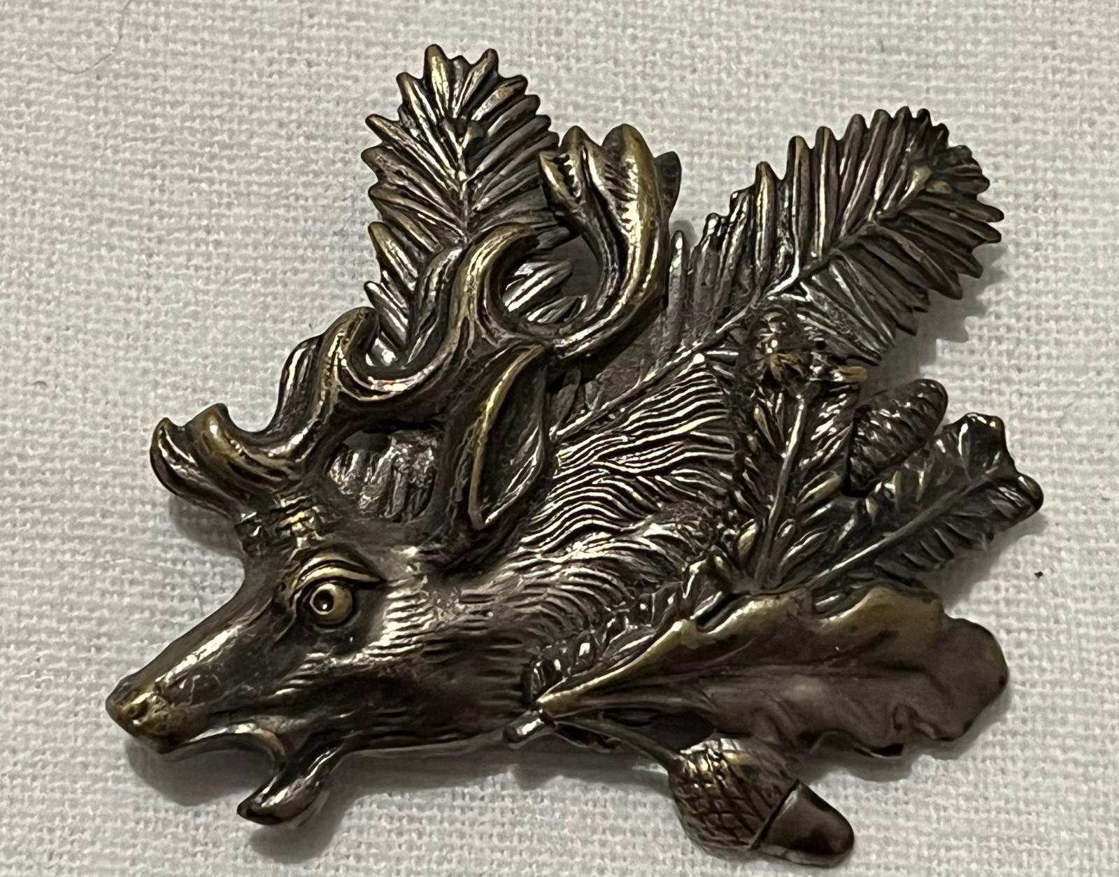 Poľovnícka brošňa - jeleň - odznak - Streľba a poľovníctvo