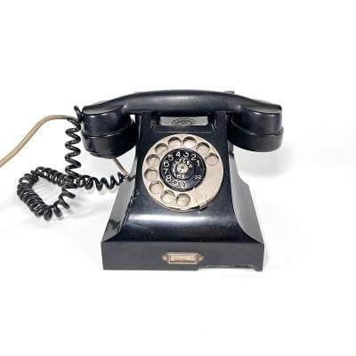 STARÝ BAKELITOVÝ TELEFON - ERICKSON PRAHA