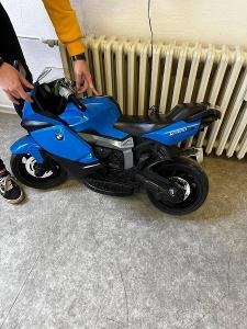 BMW modrá motorka pro děti