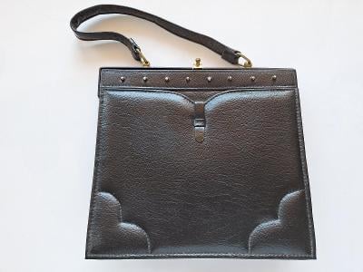 stylová černá retro kabelka s kovovým zapínáním