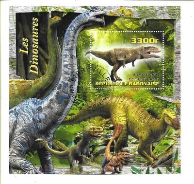Gabon 2022 - dinosauři - Ulughbegsaurus Uzbekistanensis