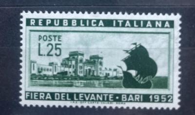 Itálie 1952 Mi.867 trhy Levante Bari**