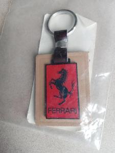 Ferrari- dobová klíčenka- přívěsek, 80.léta , ČSSR, retro