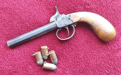 Historická pistole Loron Lefaucheux cal.9mm 1860 zdobená Pěkný stav