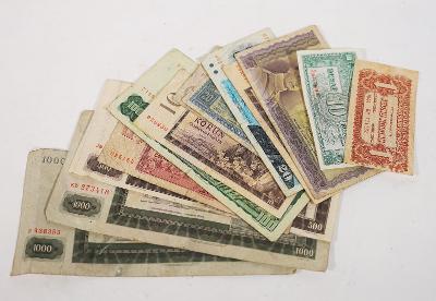 Konvolut čtrnácti československých bankovek ☺