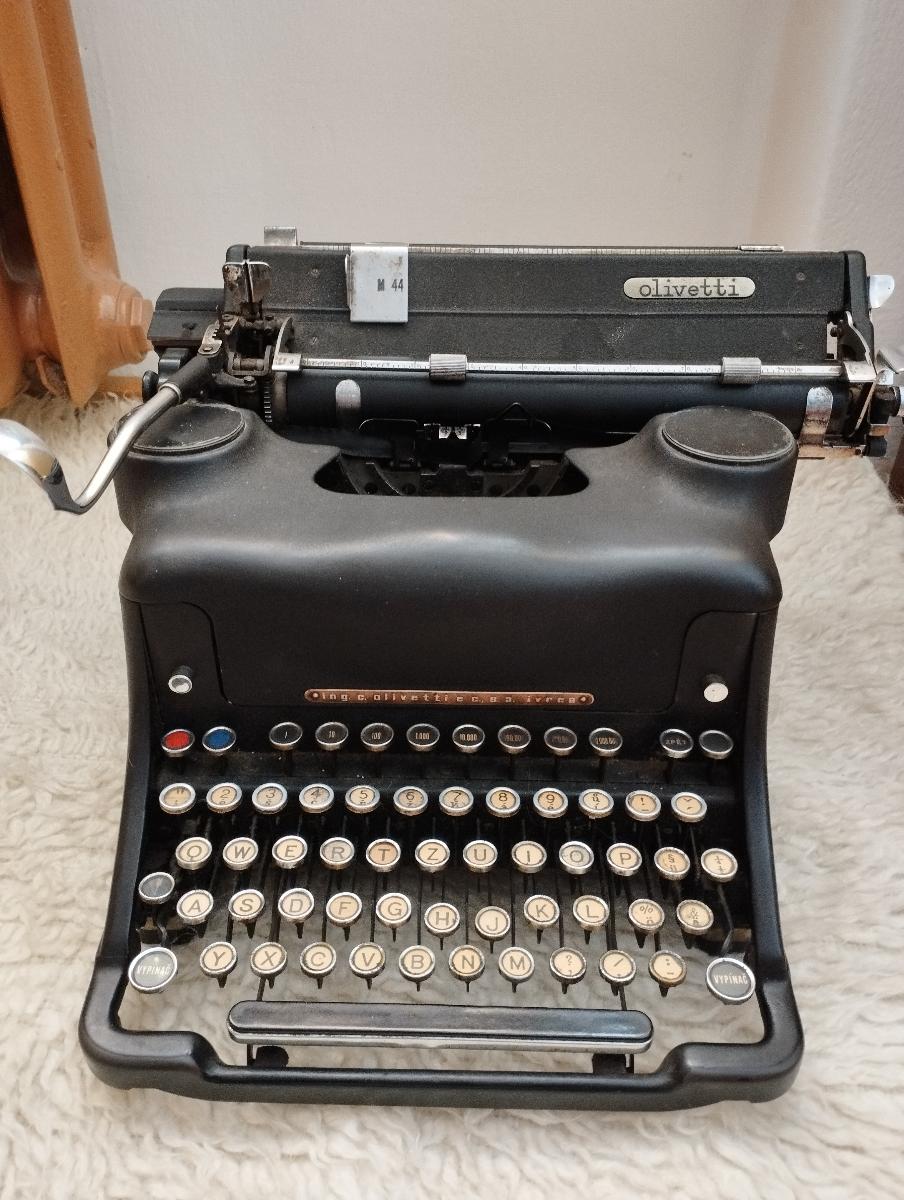 Starožitný písací stroj Olivetti - Starožitnosti