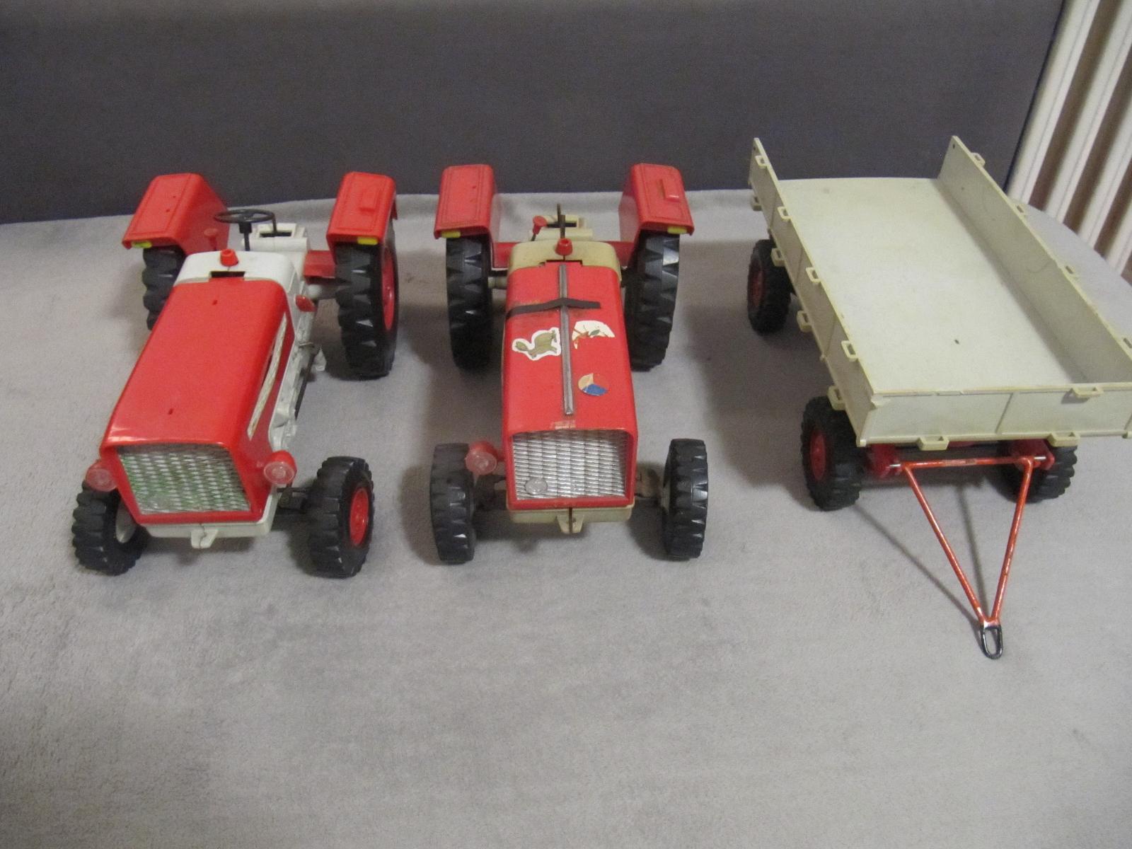 2 x Traktor Piko + valník - 3 kusy hračiek!!!!!!!!!!!! - Starožitnosti a umenie