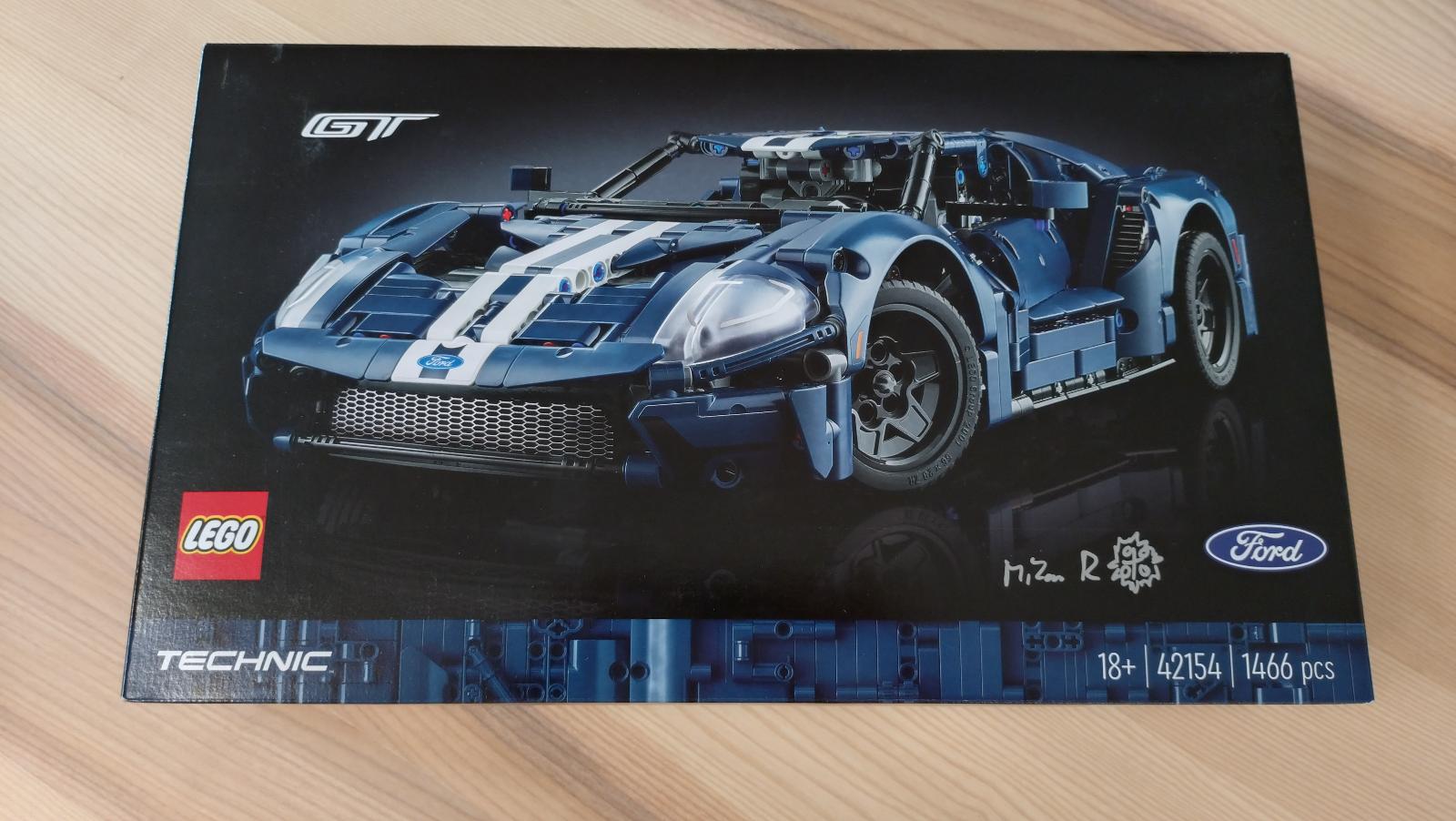 LEGO Technic 42154 2022 Ford GT - podpísaný dizajnérom Milanom Reindlom - Hračky