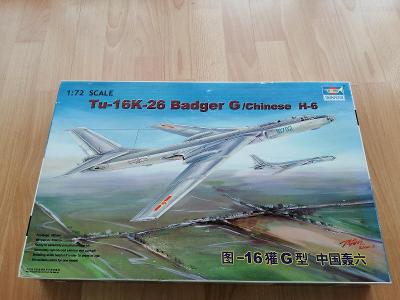 Chinese H-6 Tu-16K-26 Badger G 1:72 Trumpeter