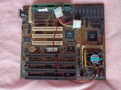 Výborná základní deska FIC 486-PIO-3 s 486 AMD Am5x86-P75 133 MHZ