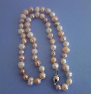 náhrdelník z pravých sladkovodních perel  7-8 mm