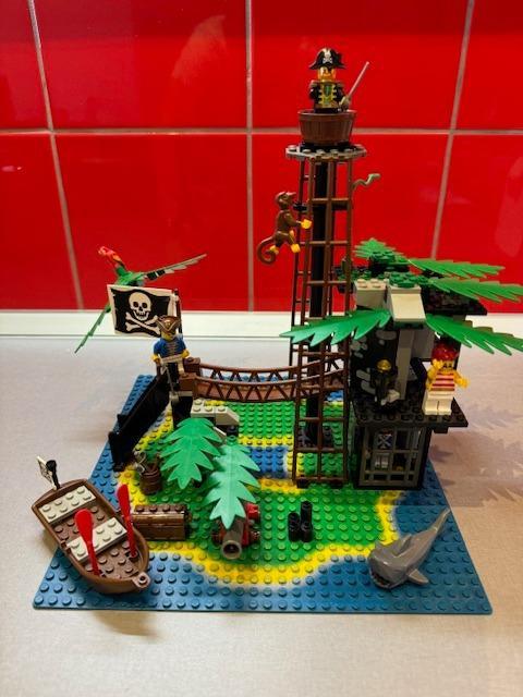 Forbidden Island Lego Set 6270
