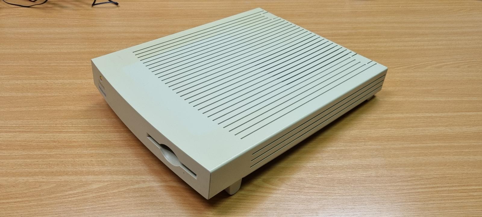 Apple Macintosh Performa 450 Model M1254 - Počítače a hry