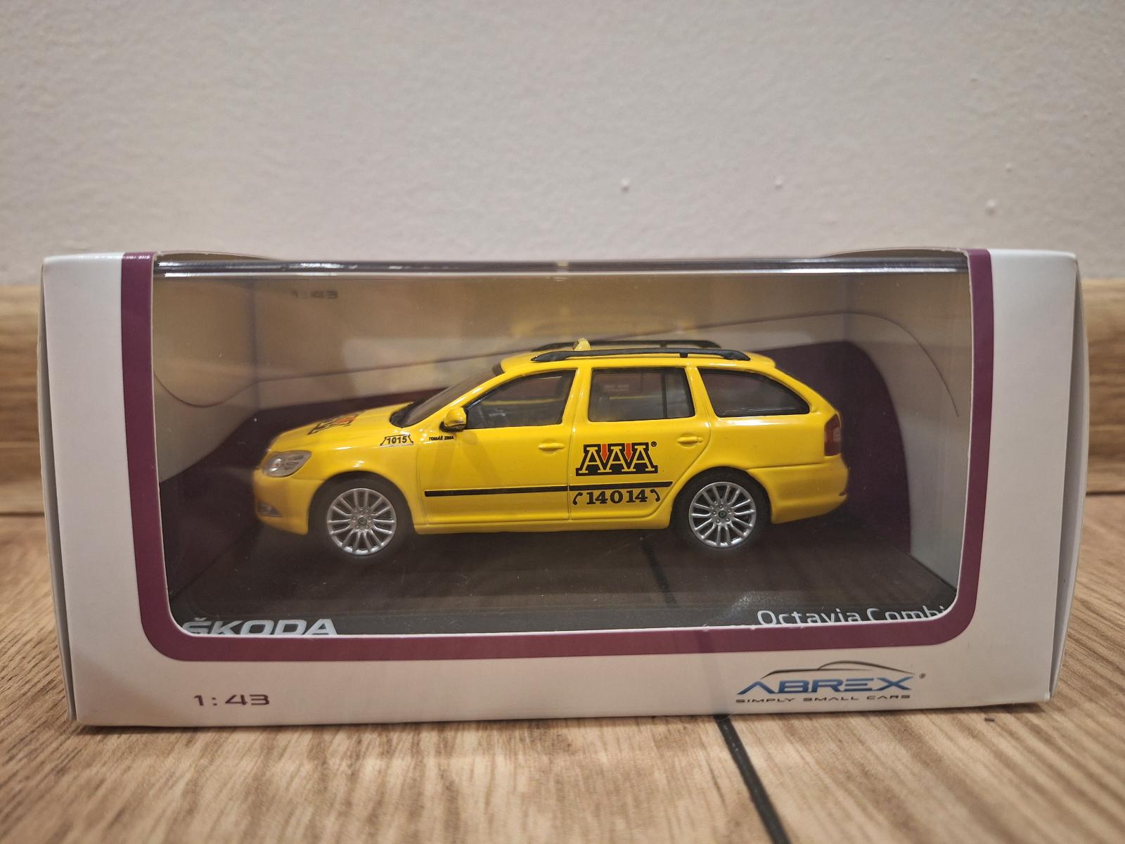 Škoda Octavia AAA Taxi 1:43 ABREX TOP stav, nie kaden - Modely automobilov
