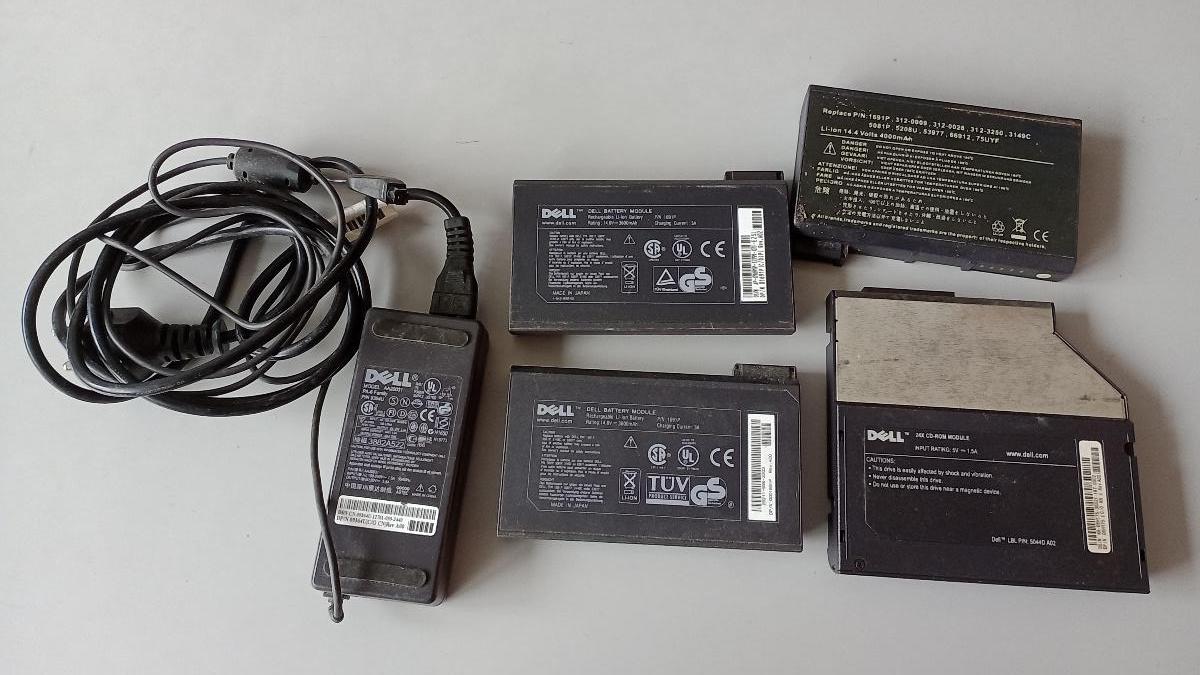 Náhradné diely pre Dell: 3×batérie 1691P, Adaptér 9364U, CD-ROM 5044D - Notebooky, príslušenstvo