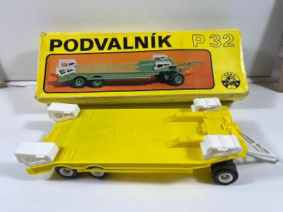 Stará hračka PODVALNÍK P32 - ITES - TATRA 813 - Korba - Auto
