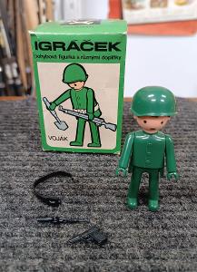 Stará retro hračka Igráček - voják