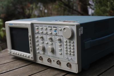 Osciloskop Tektronix TDS 640