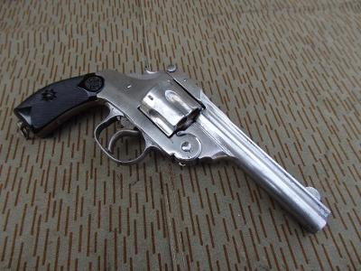 Velký revolver v cal. 44 CF systému Smith & Wesson TOP STAV !!!