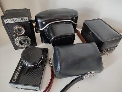 Historické fotoaparáty 5 ks + blesk + stativ + projektor