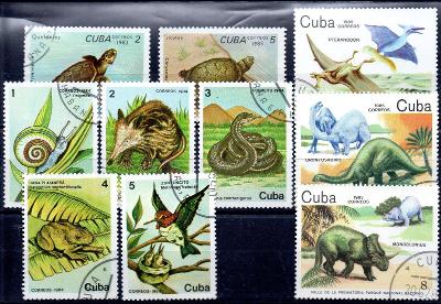 Sestava známek - fauna, želvy, savci, dinosauři (223)
