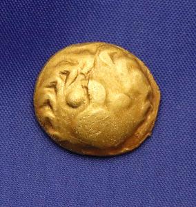 Zlatý Statér - Keltové Typ Vogelkopf - 2.-1. století př.n.l. - Vzácný!