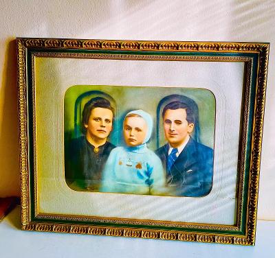 Originalni kolorovana fotografie s prekrasnym ramem - zajimava rodina!