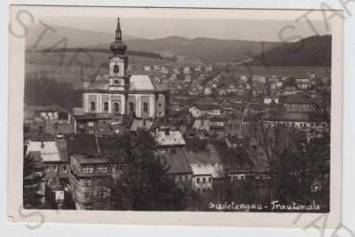 Trutnov (Trautenau), kostel, částečný záběr města