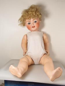 stará německá panenka s porcelánovou hlavou - 55 cm- mrká- nepoškozená