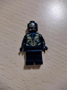 Lego super heroes Outrider