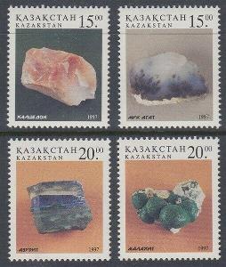 Kazachstán 1997 Známky 188-191 ** minerály