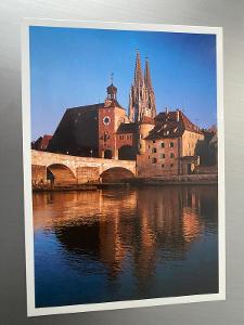 nepoužitá pohlednice-město Regensburg