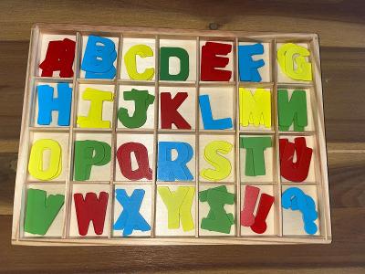 Dřevěná abeceda pro děti hračka