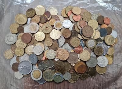 konvolut 1 kg stare mince evropa a svet č. 2