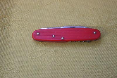 Starý kovový zavírací kapesní nůž - GML
