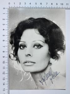 Sophia Loren - originální autogram na fotografii