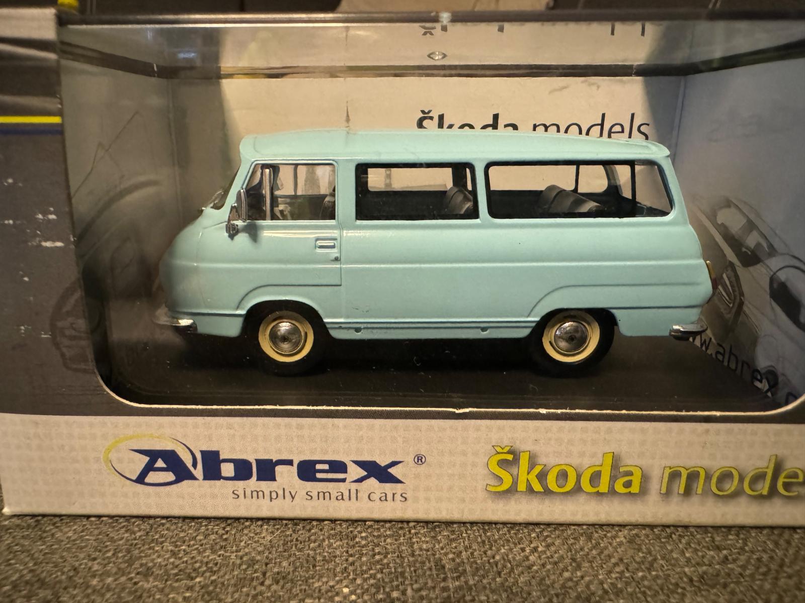 Skoda 1203 modrá 3 diery 1:43 Abrex - Modely automobilov