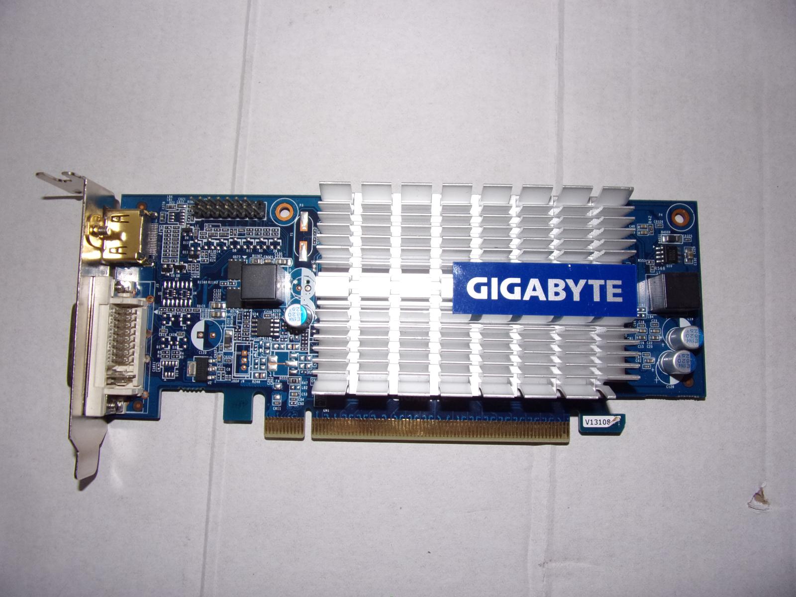 GIGABYTE GV-N210L-1GB HDMI DVI low profile ! - Počítače a hry