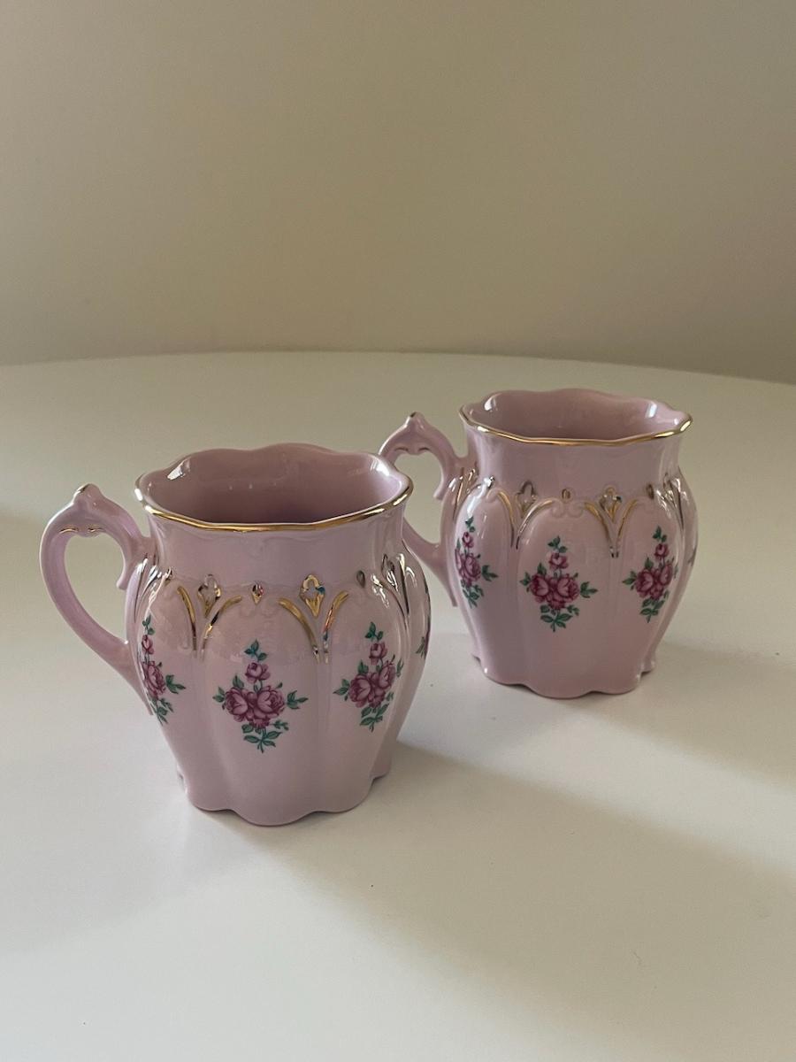 Růžový porcelán hrnky - Starožitnosti a umenie